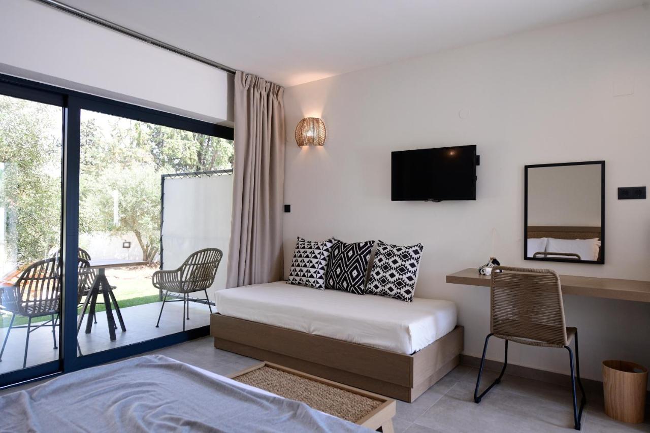 Elies Aesthetic Living Hotel Nea Iraklitsa Exterior foto